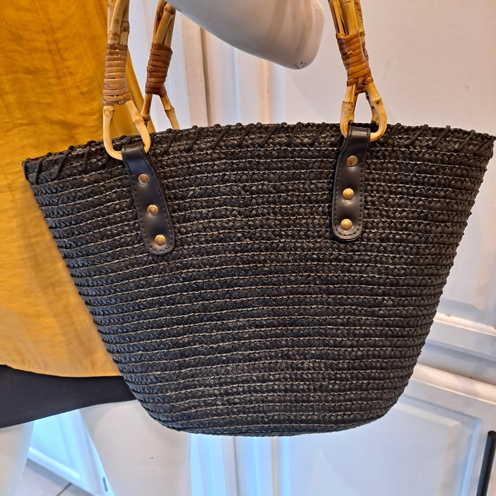 Elegant Black Woven Straw Tote with Twisted Bamboo Handles & Leather Accents - Picture 3 of 12